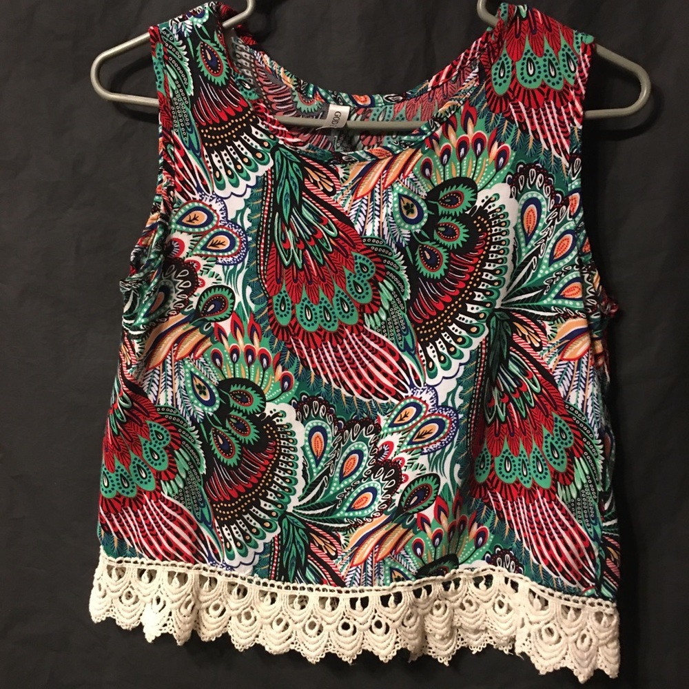 Colorful sleeveless shirt with ruffle on bottom